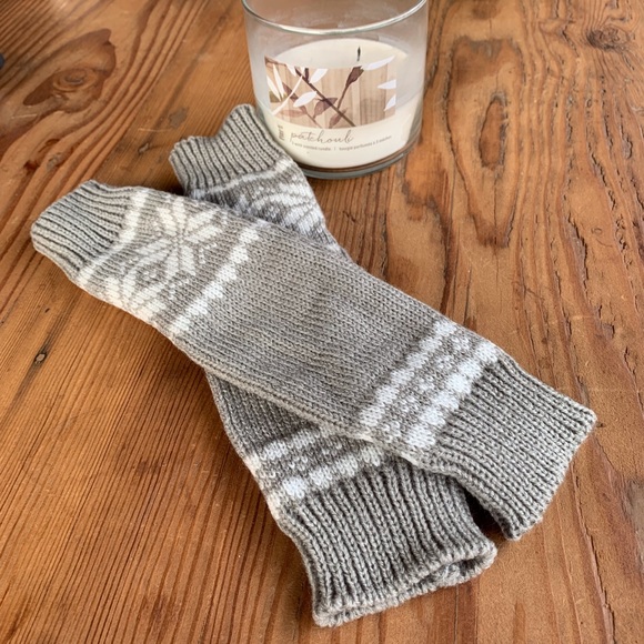 ✨KNIT ARM WARMERS WITH WINTER MOTIF✨ - Picture 3 of 7